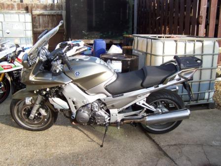 A Yamaha dealer wanted £700 to service this FJR. We did it (we like to think better) for a lot less...