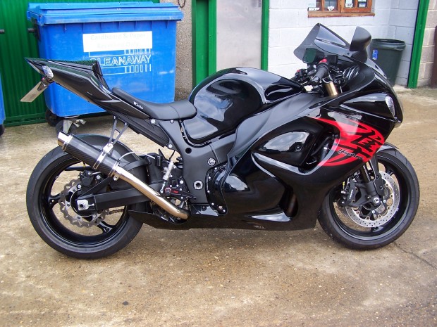 Tricked up 'Busa remapped and flying.