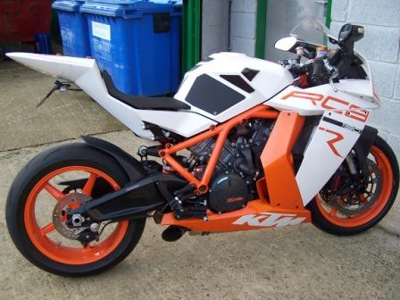 2012 KTM RC8R (with bespoke exhaust) ECU remap – “Don’t lose too much of its liveliness, but get rid of the snatch…! Said its owner