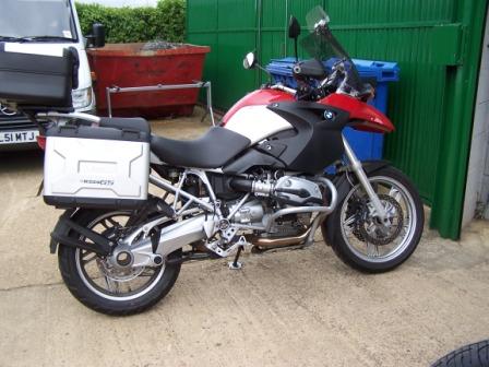 2004 BMW R1200GS Power Commander PC V set up after exhaust pipe fitment – smoother, and nicer!
